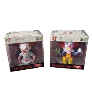 Lot Of 2 IT Pennywise Culture Fly 4.5 Inch Vinyl Figures 2019 & 1990 Warner Bros